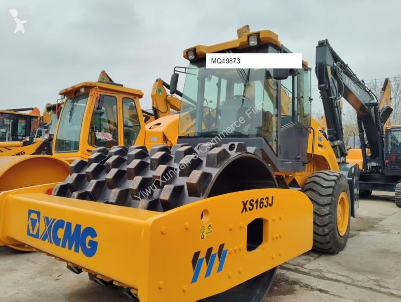 Zhutňovač XCMG XS163J
