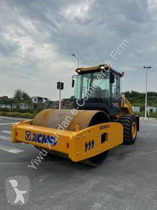 Zhutňovač XCMG XS163J