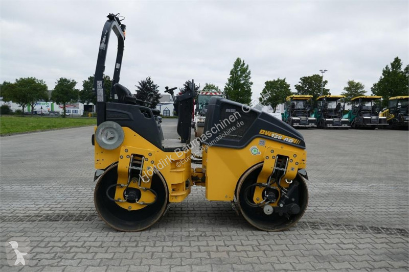 مدحلة Bomag AD5