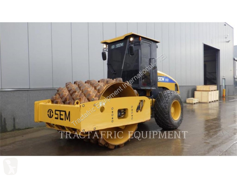 Дорожный каток  MACHINERY SEM512