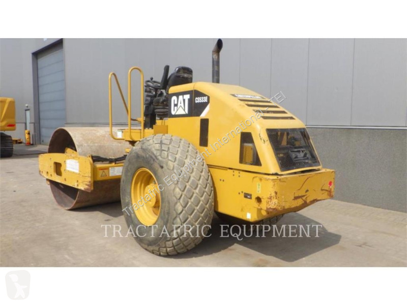 Jordstamper Caterpillar CS-533E