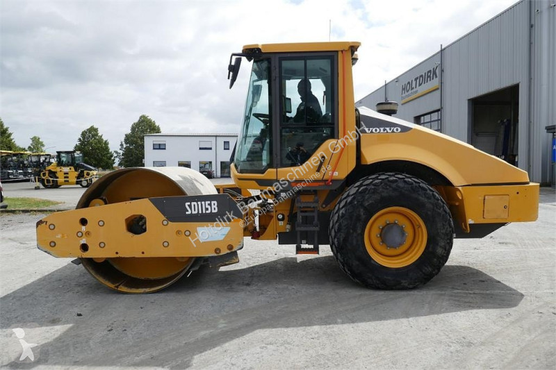 Jordstamper Volvo SD 115 B