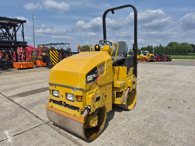 Jordstamper Caterpillar CB1.7