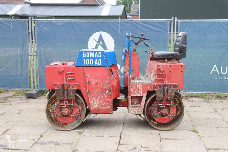 Compacteur Bomag 100AD