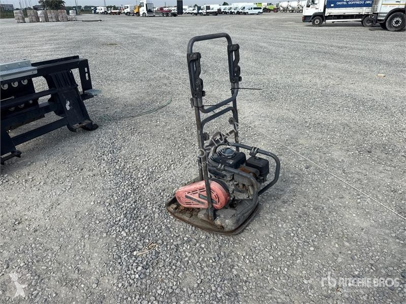 Дорожний коток Husqvarna LF75 Vibratory Plate...