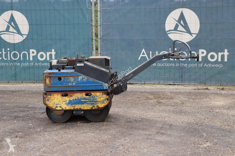 مدحلة Bomag BW 65H