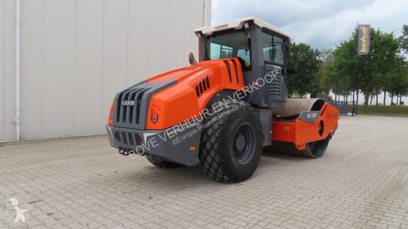 Compactador Hamm HC120i