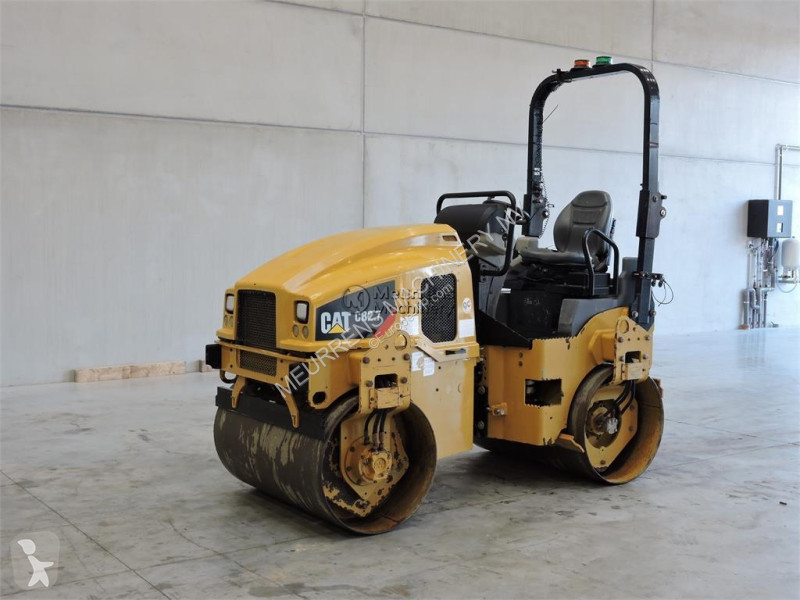 مدحلة Caterpillar CB2.7