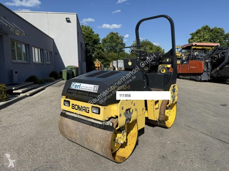 Compactador Bomag AD3