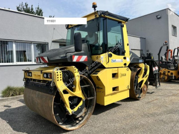 Compactador tándem Bomag