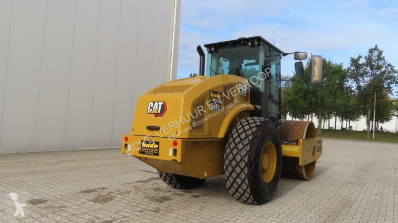 Валяк Caterpillar CS12