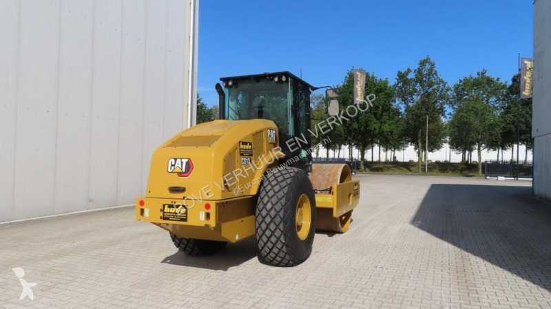 Валяк Caterpillar CS13