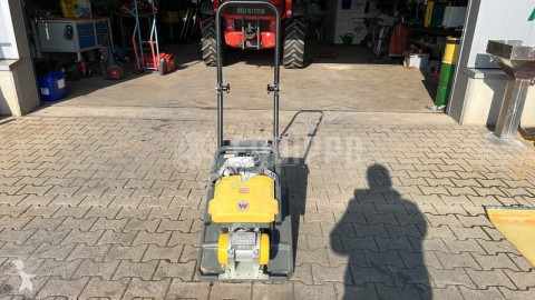 Compactador de mão Wacker Neuson