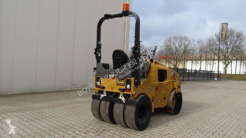 مدحلة Caterpillar CC4.0
