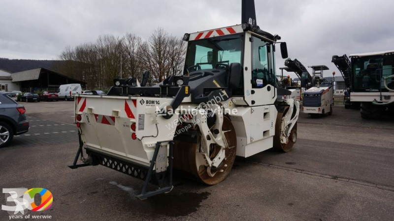 Compactador Bomag AP-4f