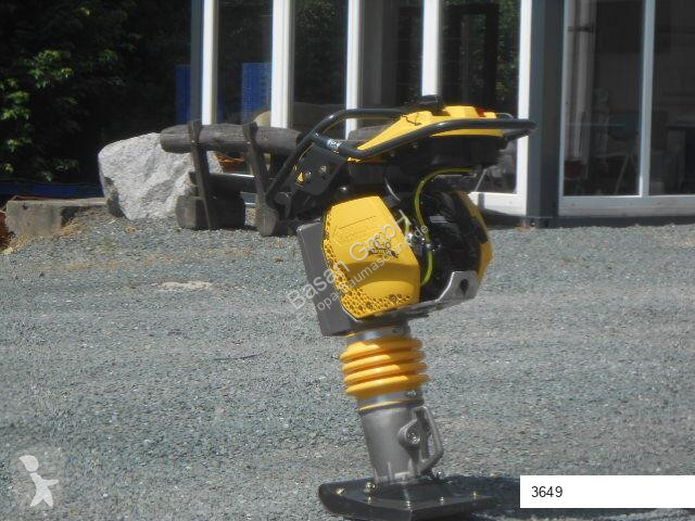 Zhutňovač Bomag BT 65