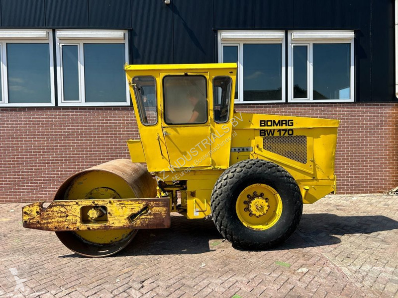 Jordstamper Bomag D