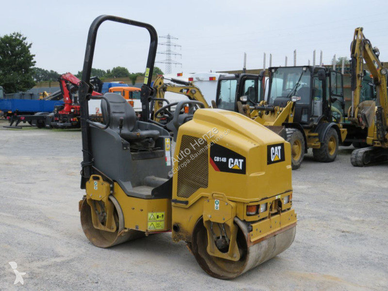 Vält Tandem-Vibrationswalze CB14 B Baumaschine