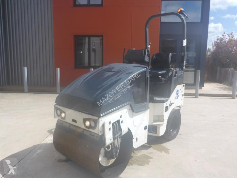 Compactador Bomag AC5
