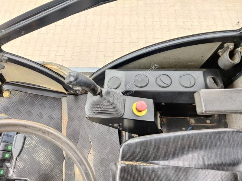 Jordstamper JCB VM 132  roller