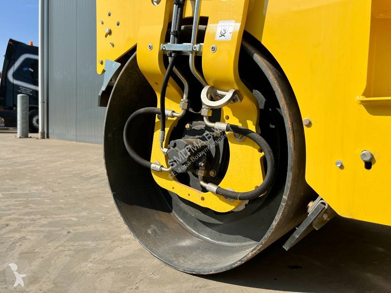 Zhutňovač Bomag BW100 AD-5