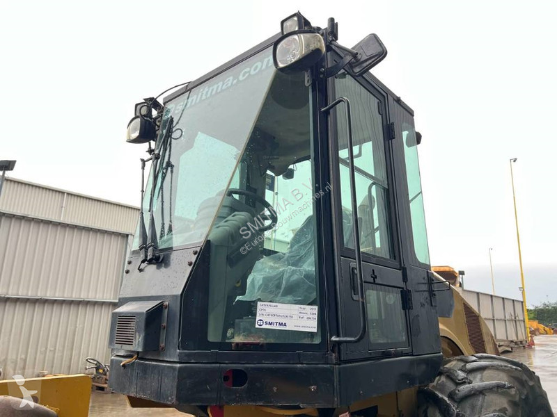 Zhutňovač Caterpillar CP76