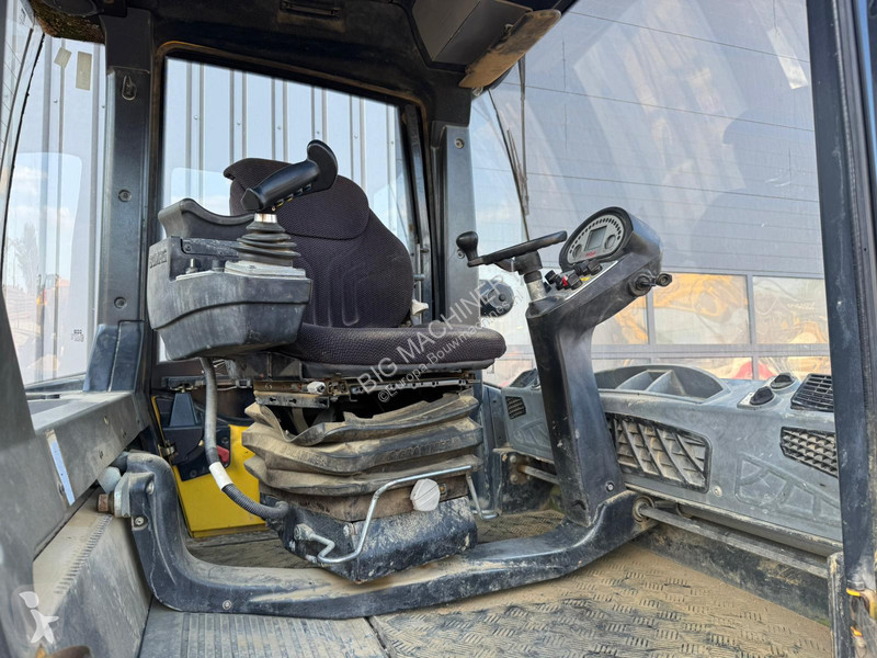 مدحلة Bomag 5