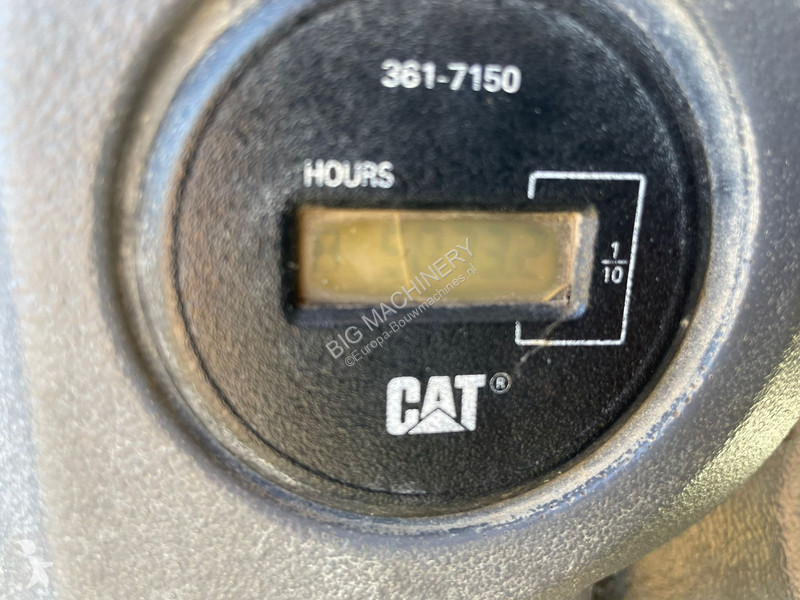 Walec Caterpillar CP64