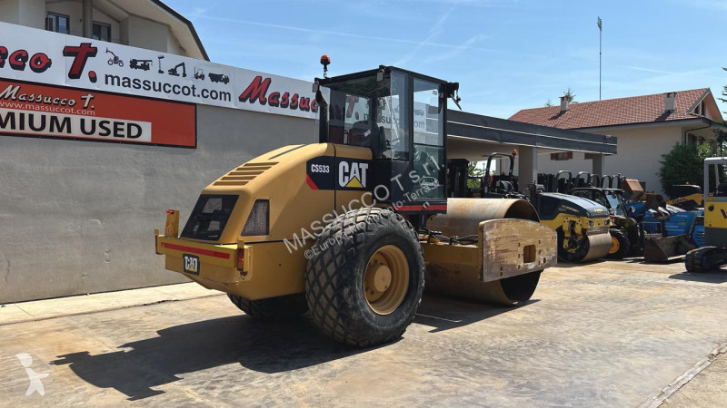 Zhutňovač Caterpillar CS-533E