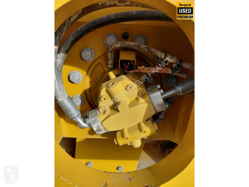 Compacteur Caterpillar