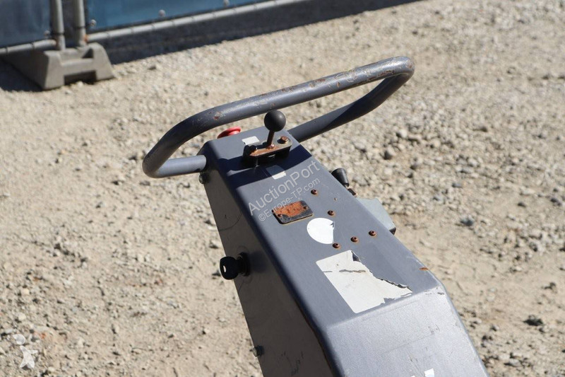 Compactador Atlas Copco LH700