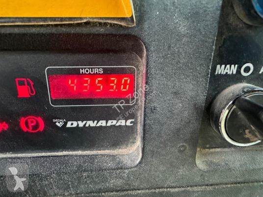 Zhutňovač Dynapac cc222