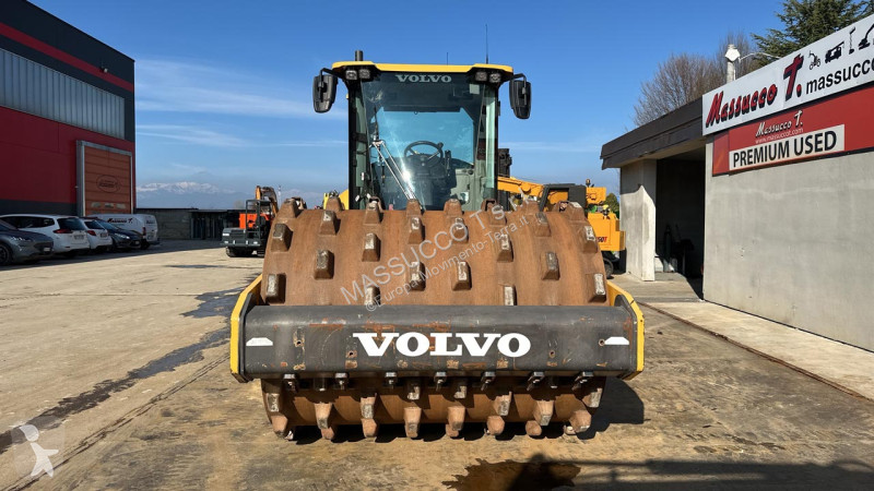 Jordstamper Volvo SD135B