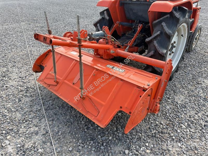 Дорожний коток Kubota ZB1600 Utility Tractor
