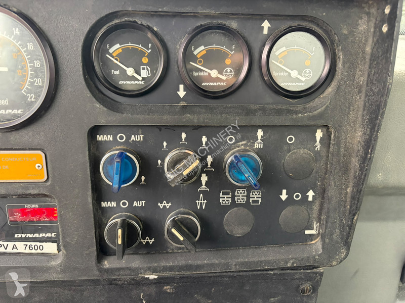 Compactador Dynapac C HF