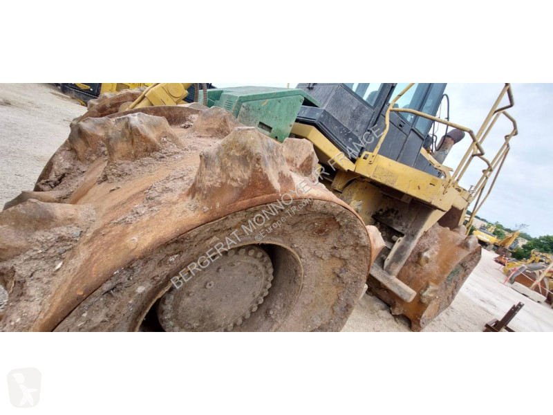 مدحلة Caterpillar II