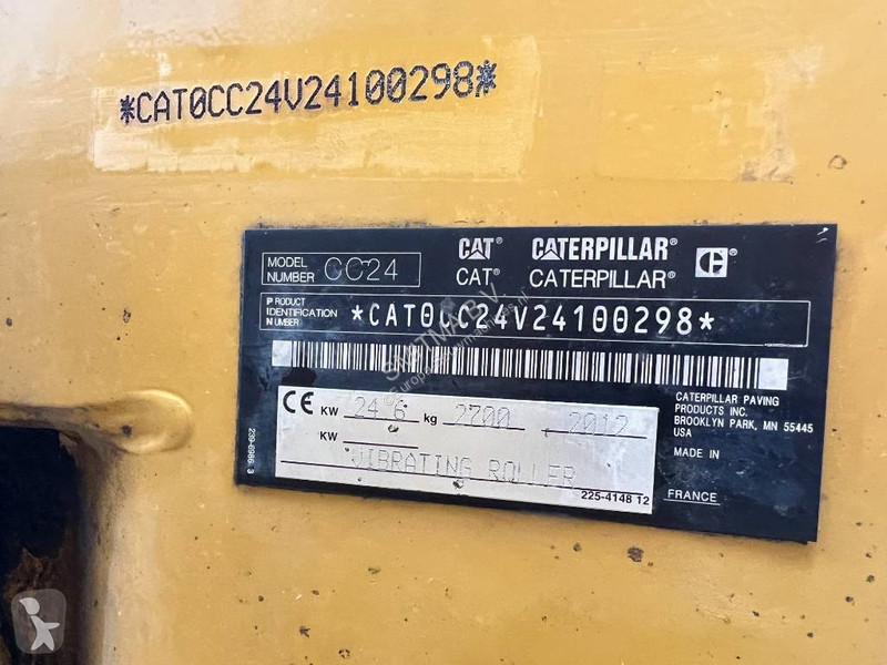 Zhutňovač Caterpillar CC24