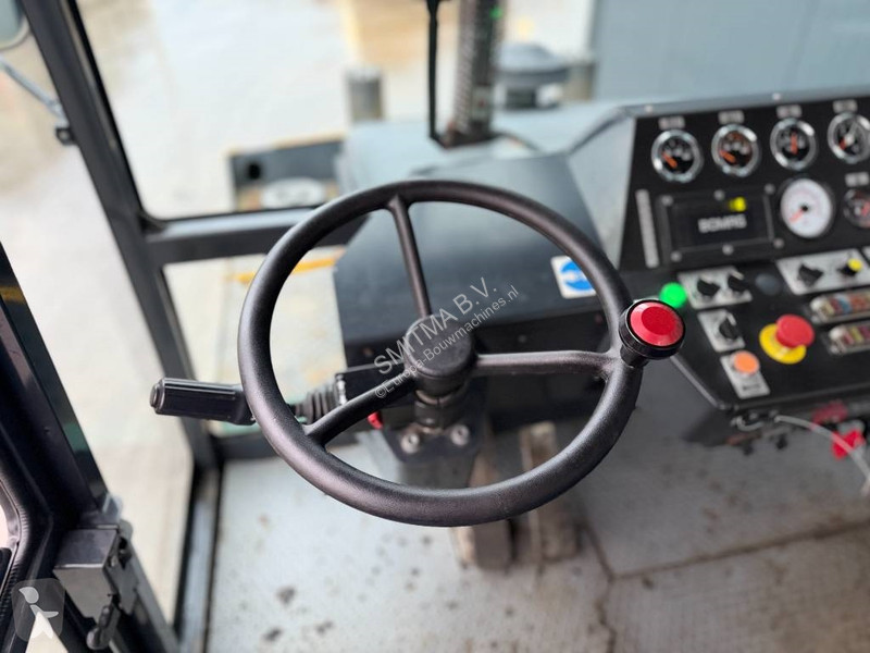 مدحلة Bomag