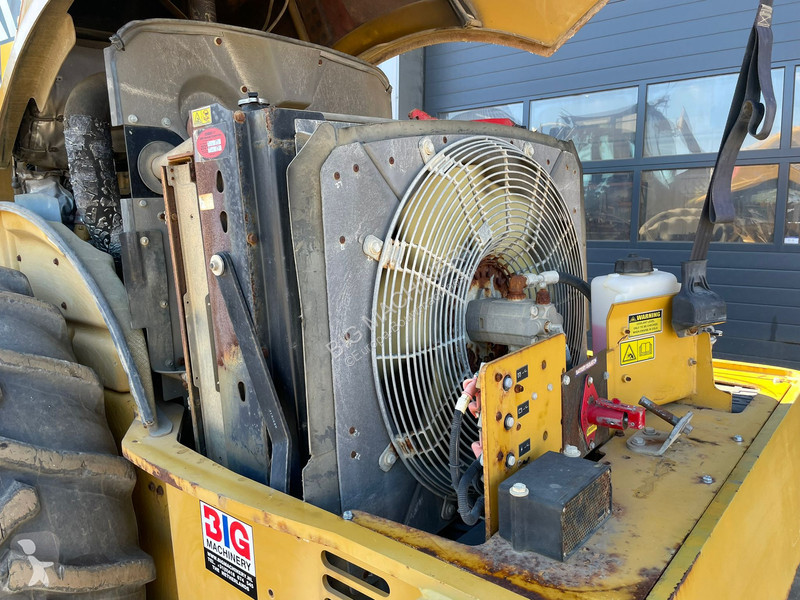 Walec Caterpillar CP64