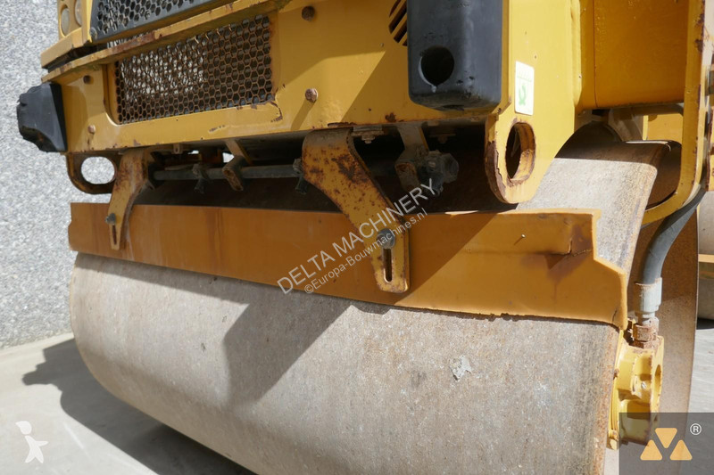 مدحلة Caterpillar CB2.7