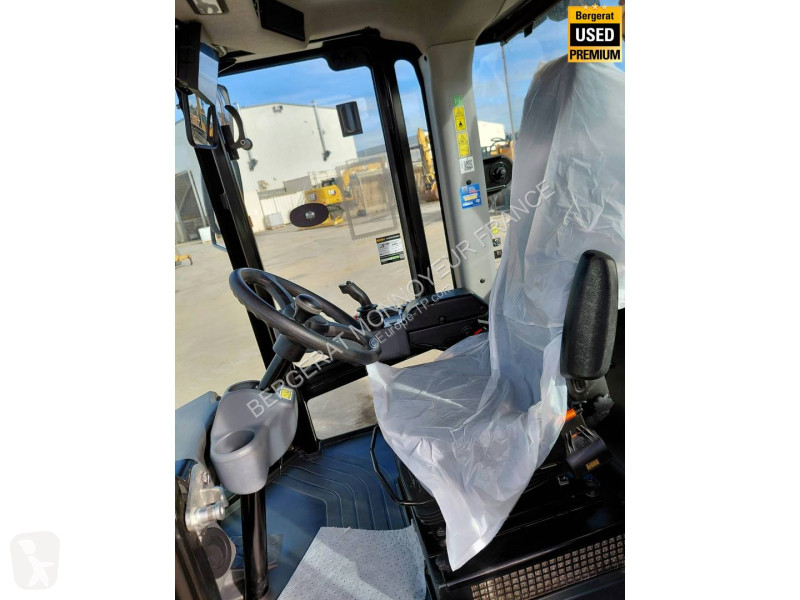 Compacteur Caterpillar