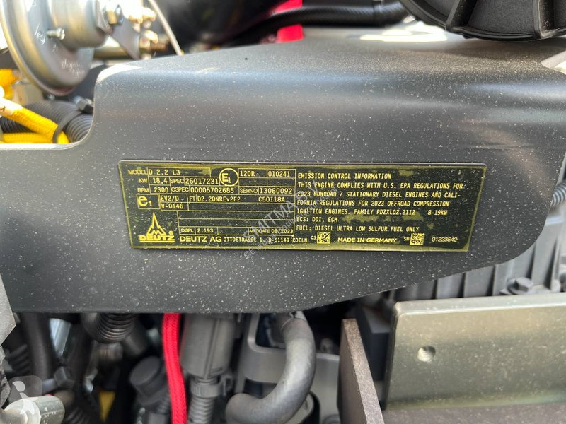 Zhutňovač Bomag BW100 AD-5