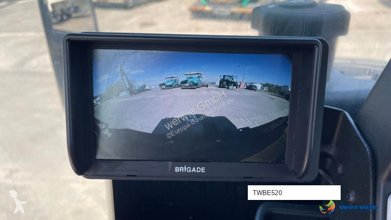 Compactador Bomag AP-4V