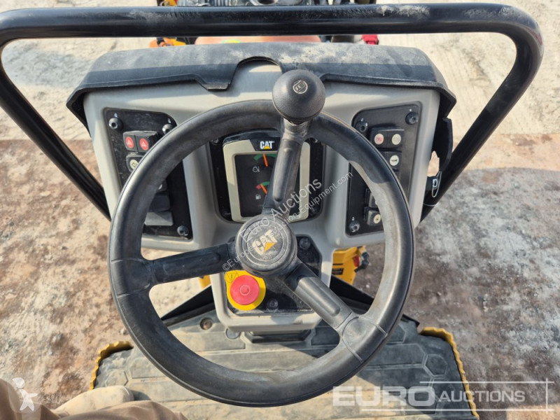 Compactador Caterpillar CB2.5