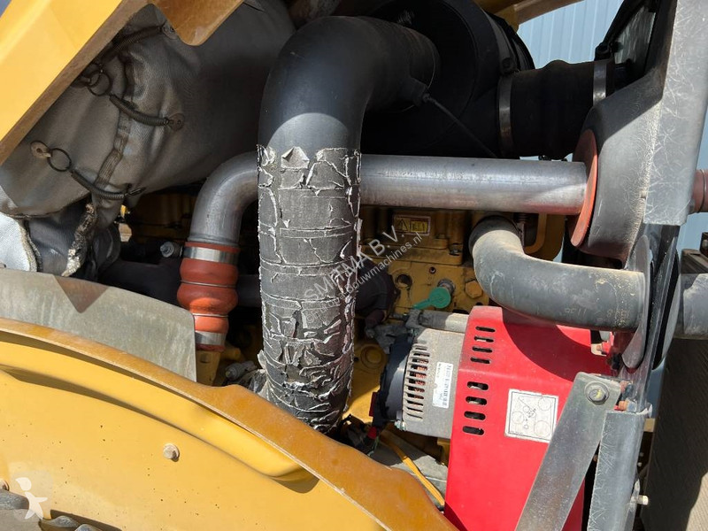 Compactor Caterpillar CS76
