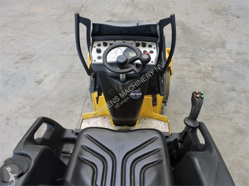مدحلة Bomag