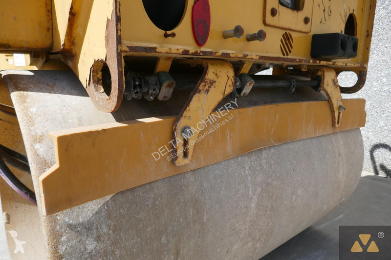 مدحلة Caterpillar CB2.7
