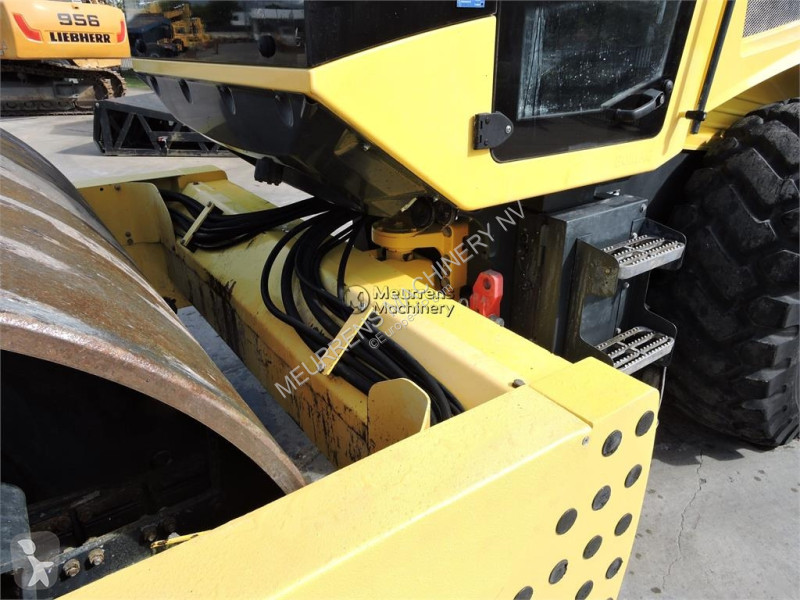 Дорожный каток Bomag BW226