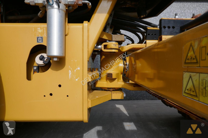 Compacteur Caterpillar