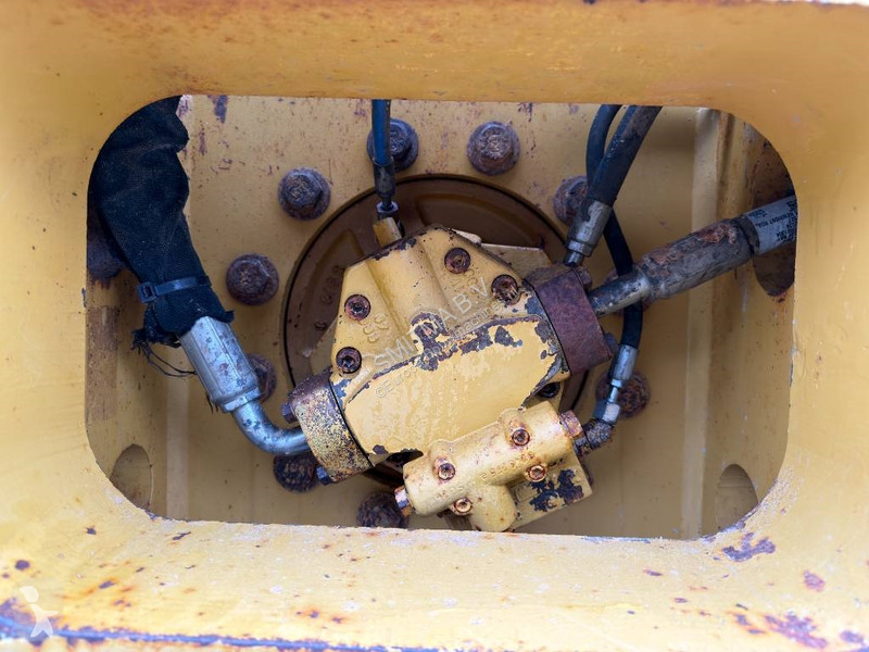 Zhutňovač Caterpillar CS76 XT